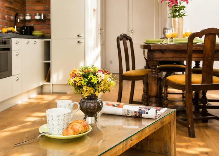 Old Town Brigue Apartment By Otium